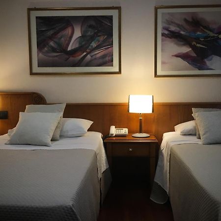 Hotel Erania à Sala Consilina Extérieur photo