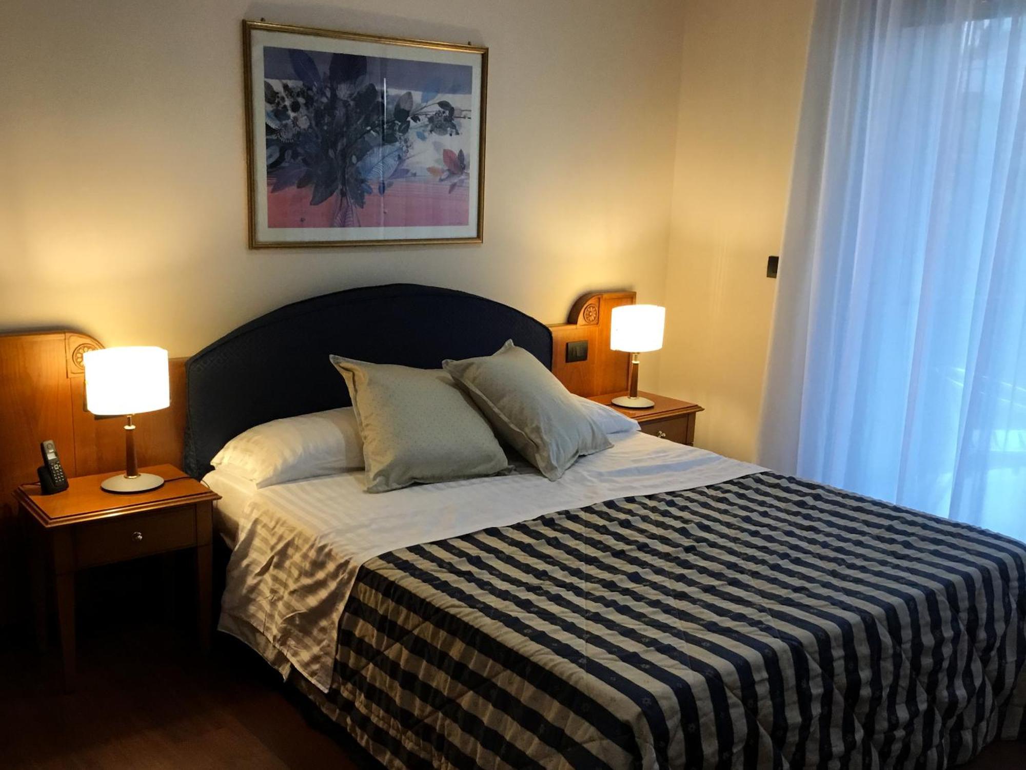 Hotel Erania à Sala Consilina Extérieur photo